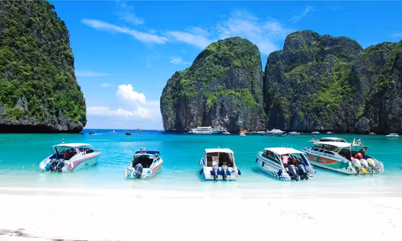 Phi Phi Island, Maya Island and Bamboo Beach Speedboat Day Tour